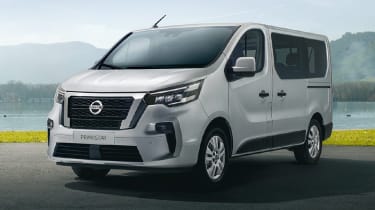 Nissan Primastar Combi